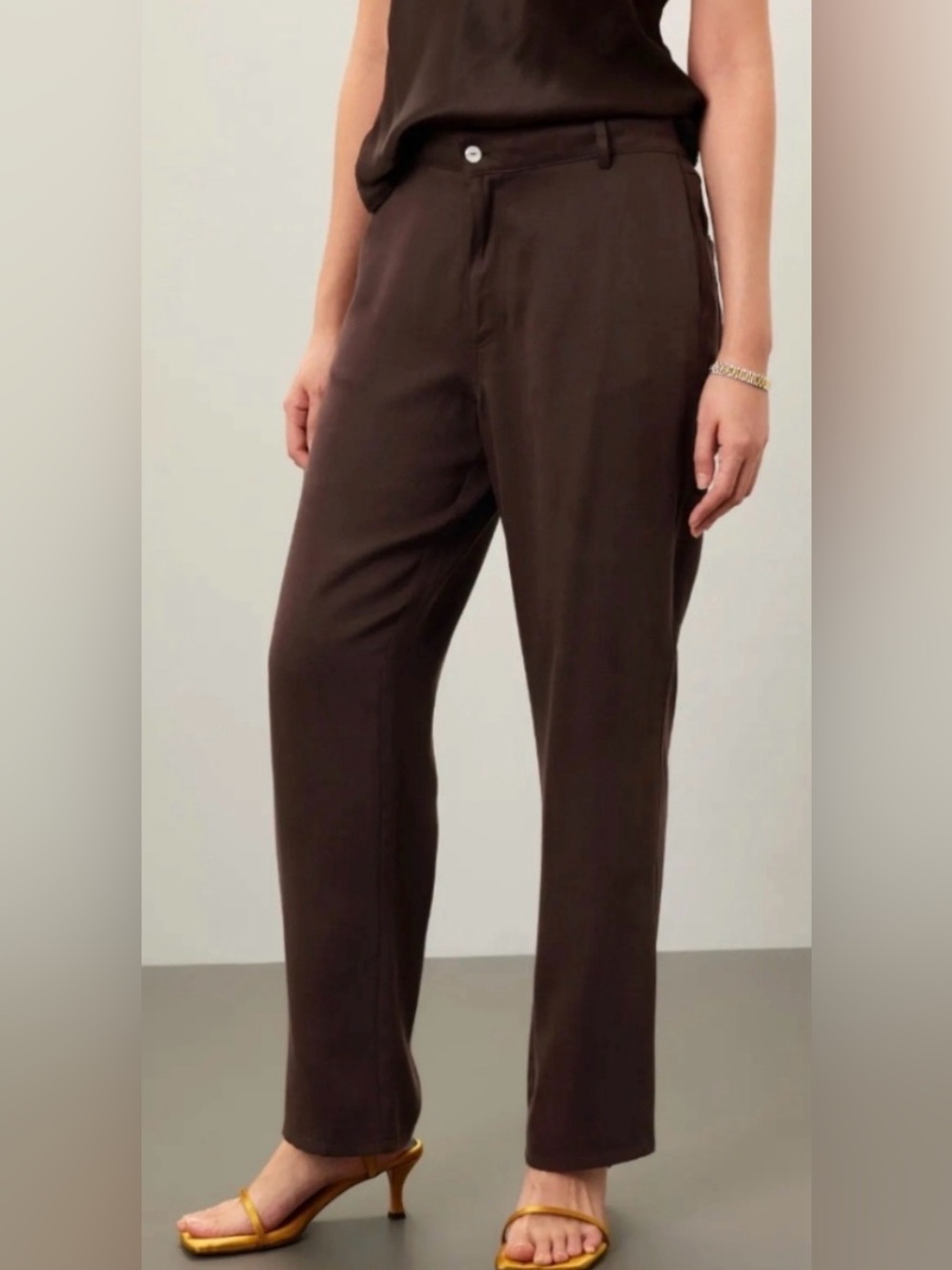 DONNI. Brown Twill Pleated Straight-Leg Pants Large